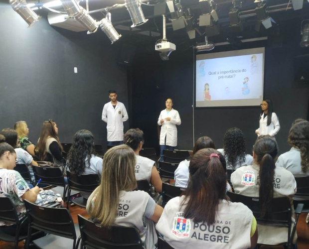 Curso de Enfermagem capacita visitadoras de gestantes em vulnerabilidade